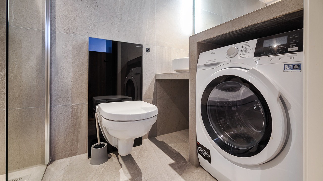 Photo of Bathroom in Henningsvaer