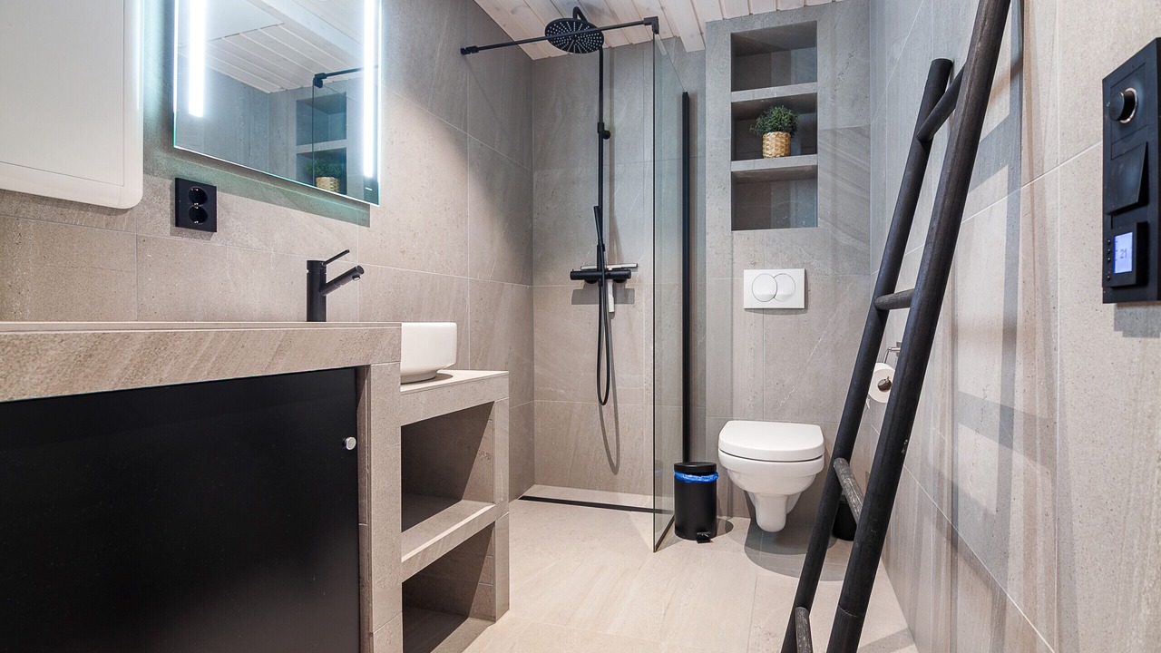 Photo of Bathroom in Henningsvaer