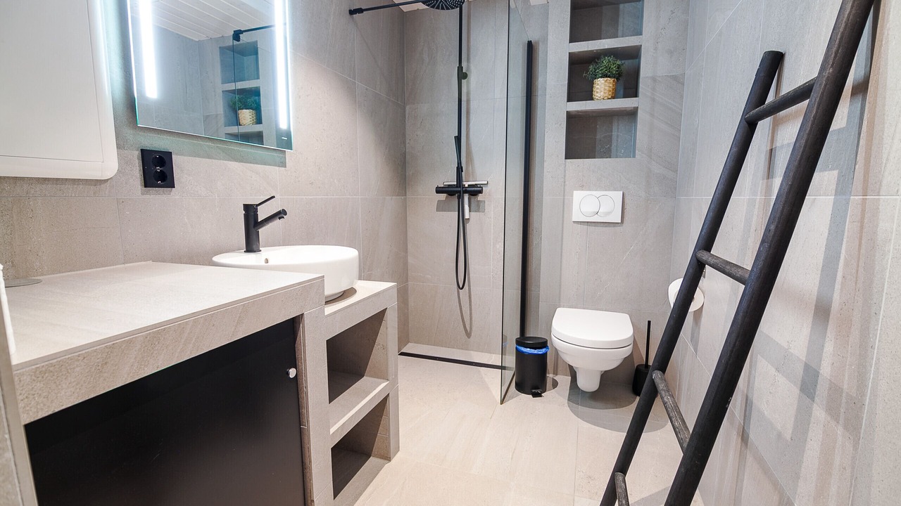 Photo of Bathroom in Henningsvaer