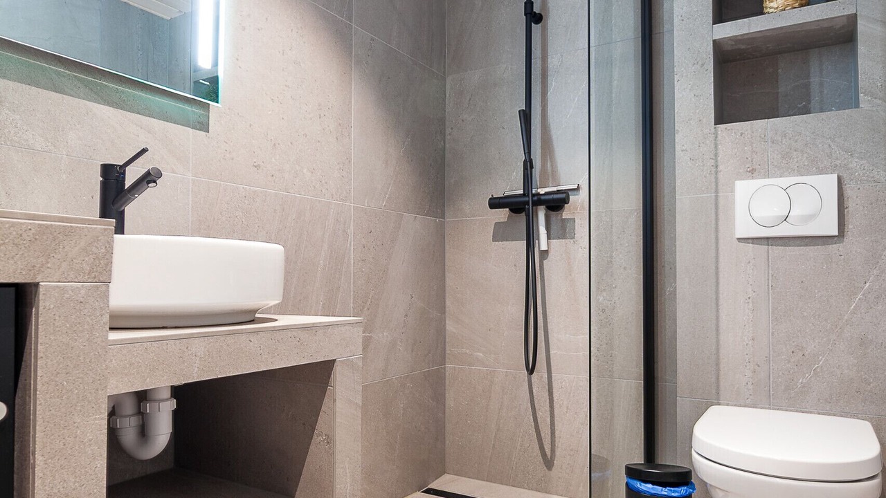 Photo of Bathroom in Henningsvaer