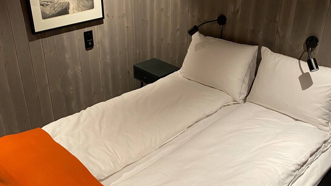 Photo of Bedroom in Henningsvaer