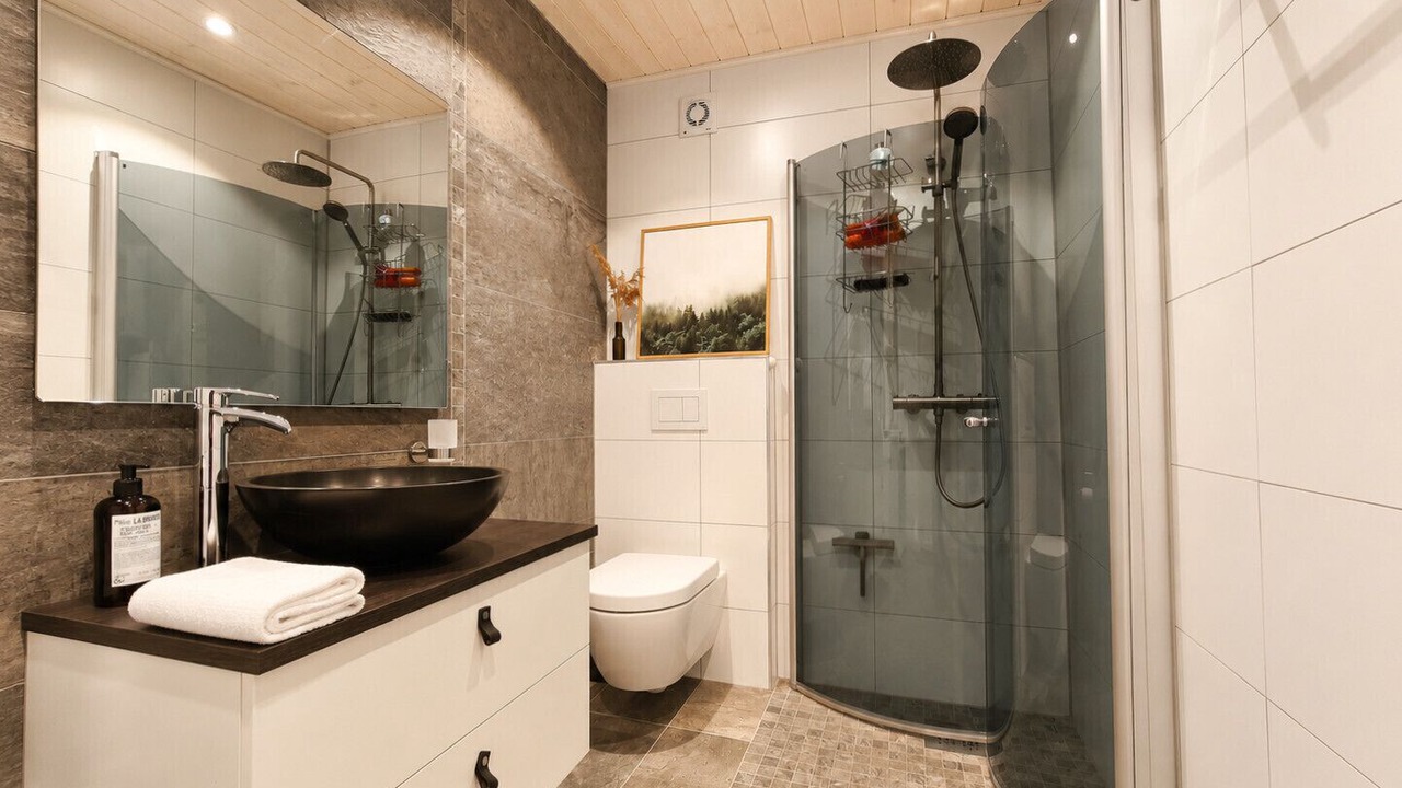 Photo of Bathroom in Kamben
