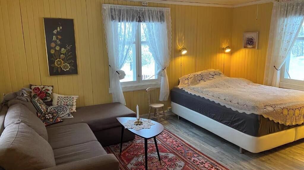 Photo of Bedroom in Marker