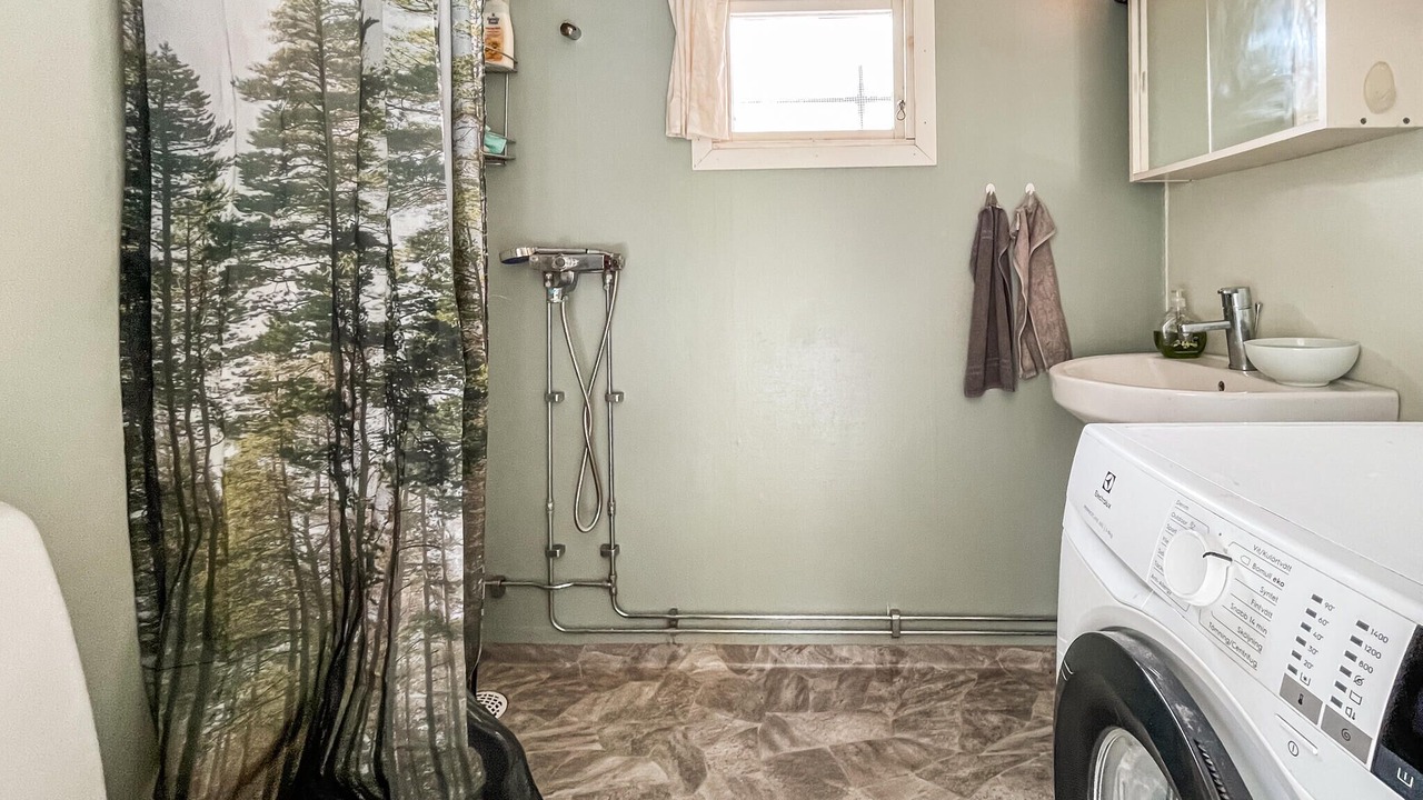 Photo of Bathroom in Hindas