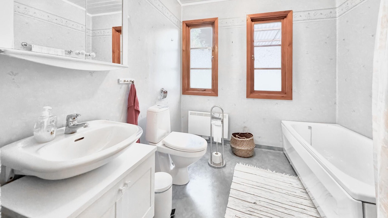 Photo of Bathroom in Motala