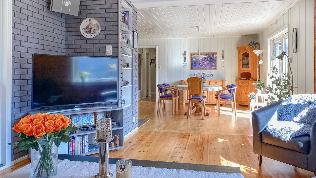 Photo of Bedroom in Flora