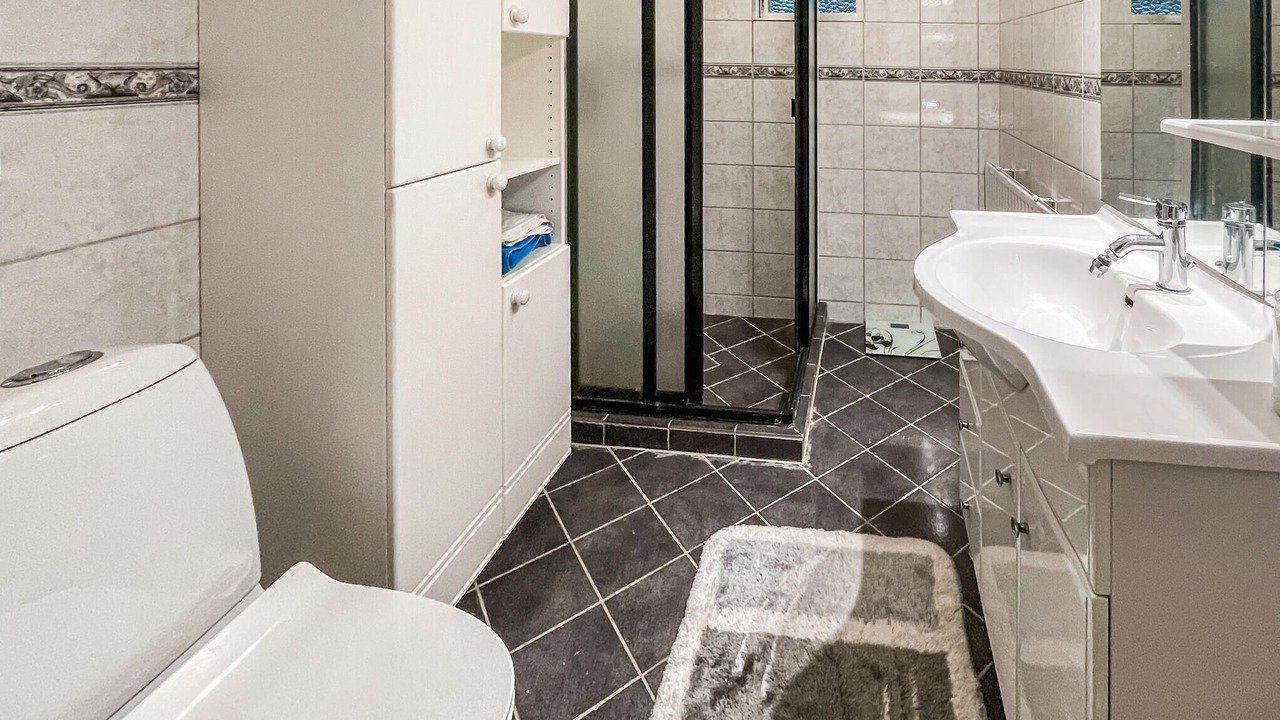 Photo of Bathroom in Tvaaker