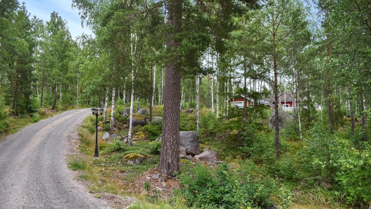 Photo of Others in Froseke