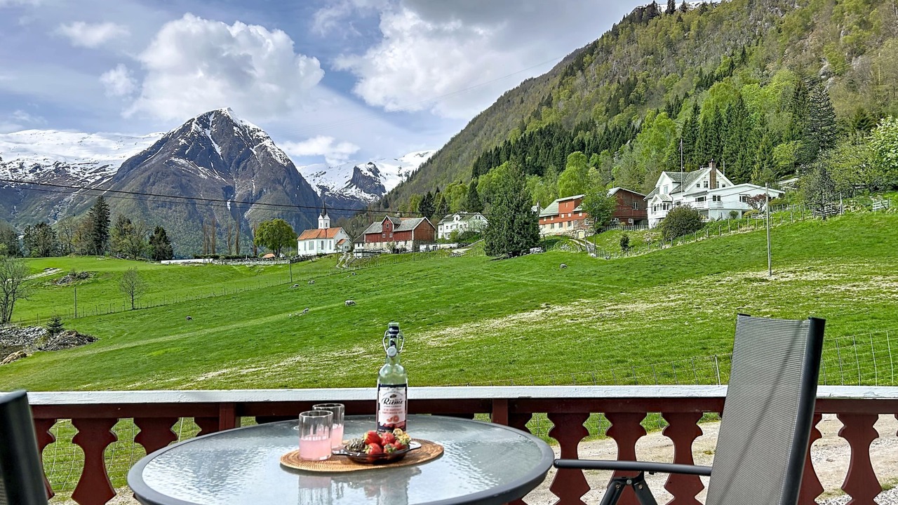 Photo of Others in Balestrand