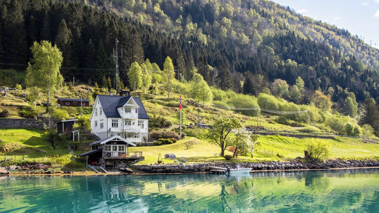 Photo of Others in Balestrand