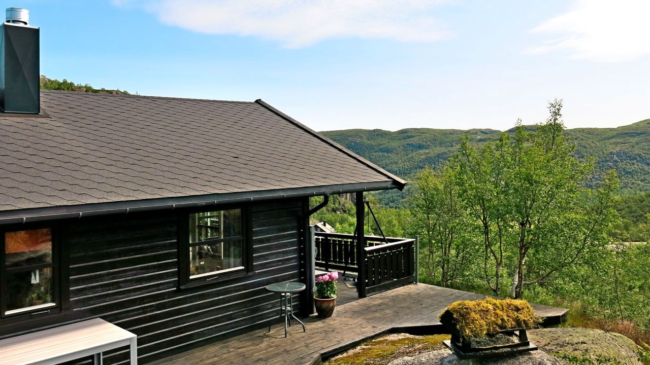 Photo of Others in Ljosland