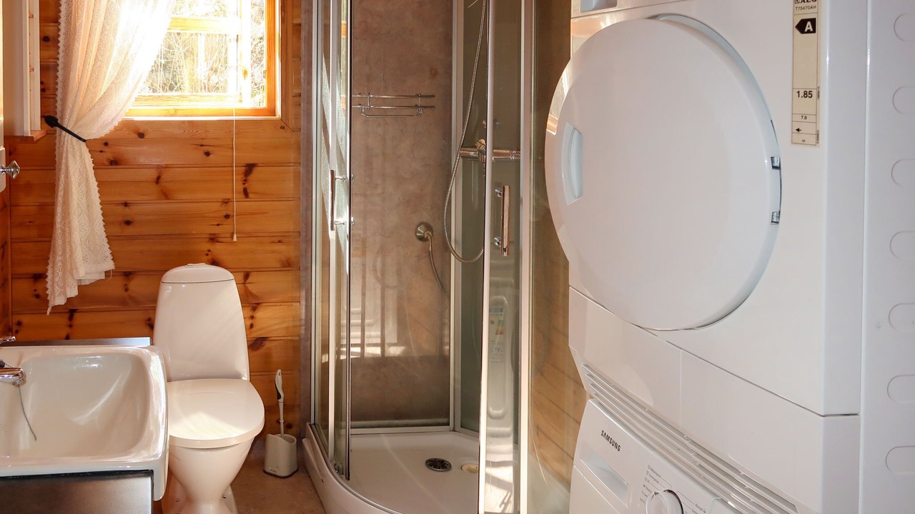 Photo of Bathroom in Flora