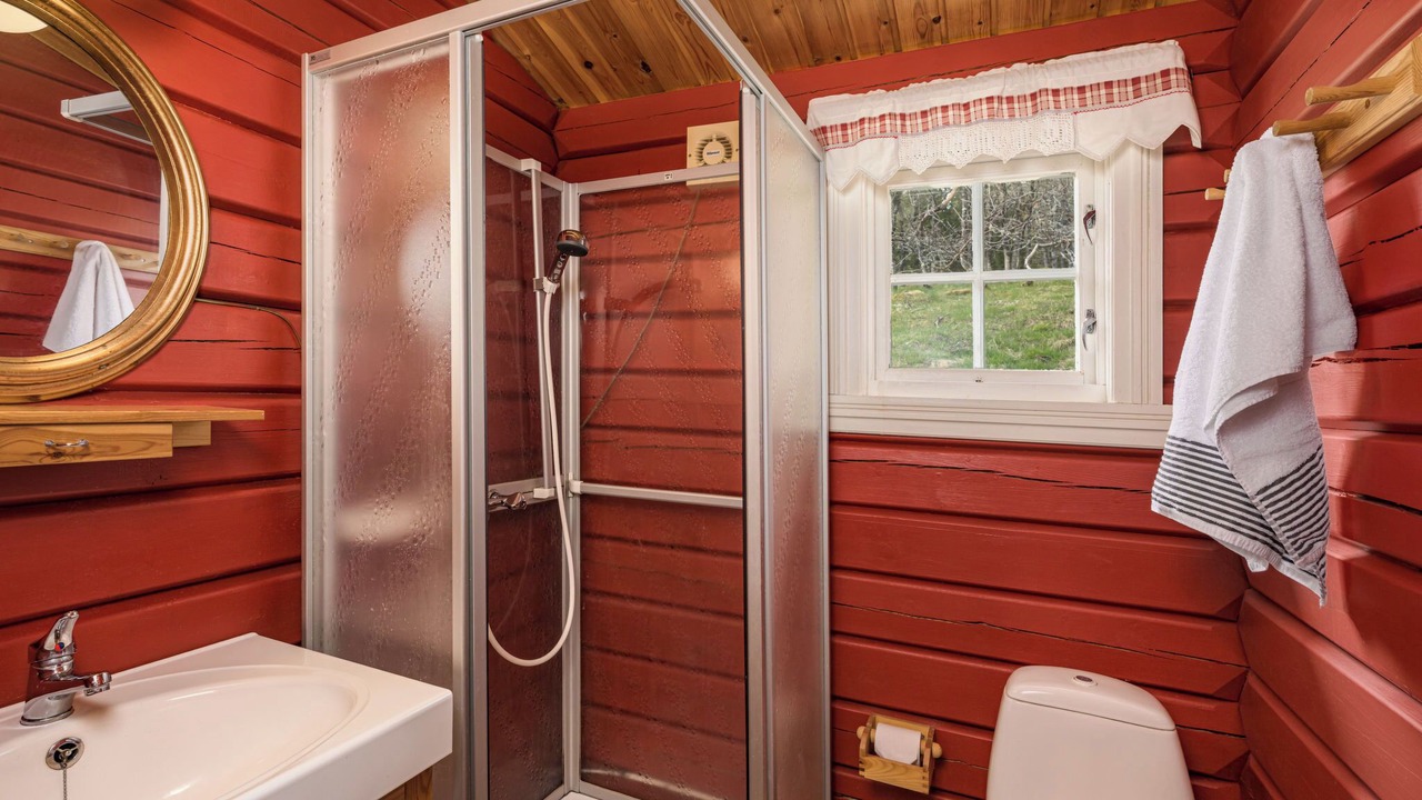 Photo of Bathroom in Forde