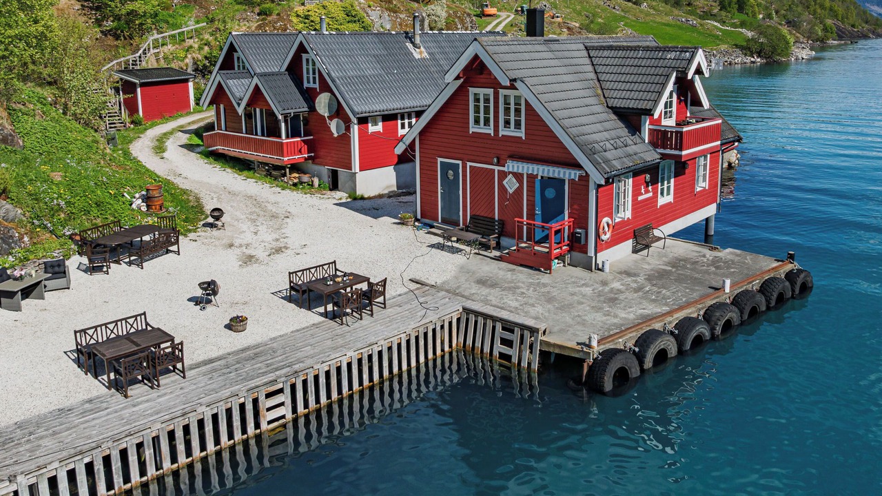 Photo of Others in Vik