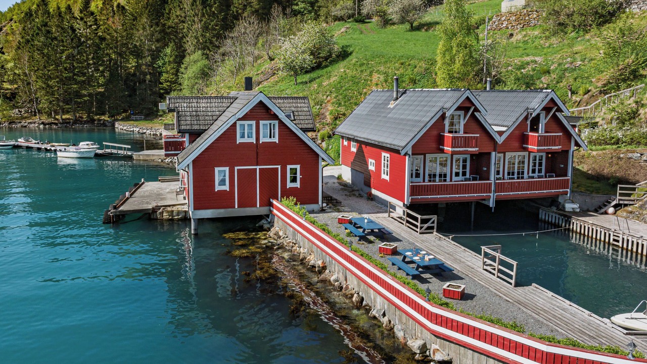 Photo of Others in Vik