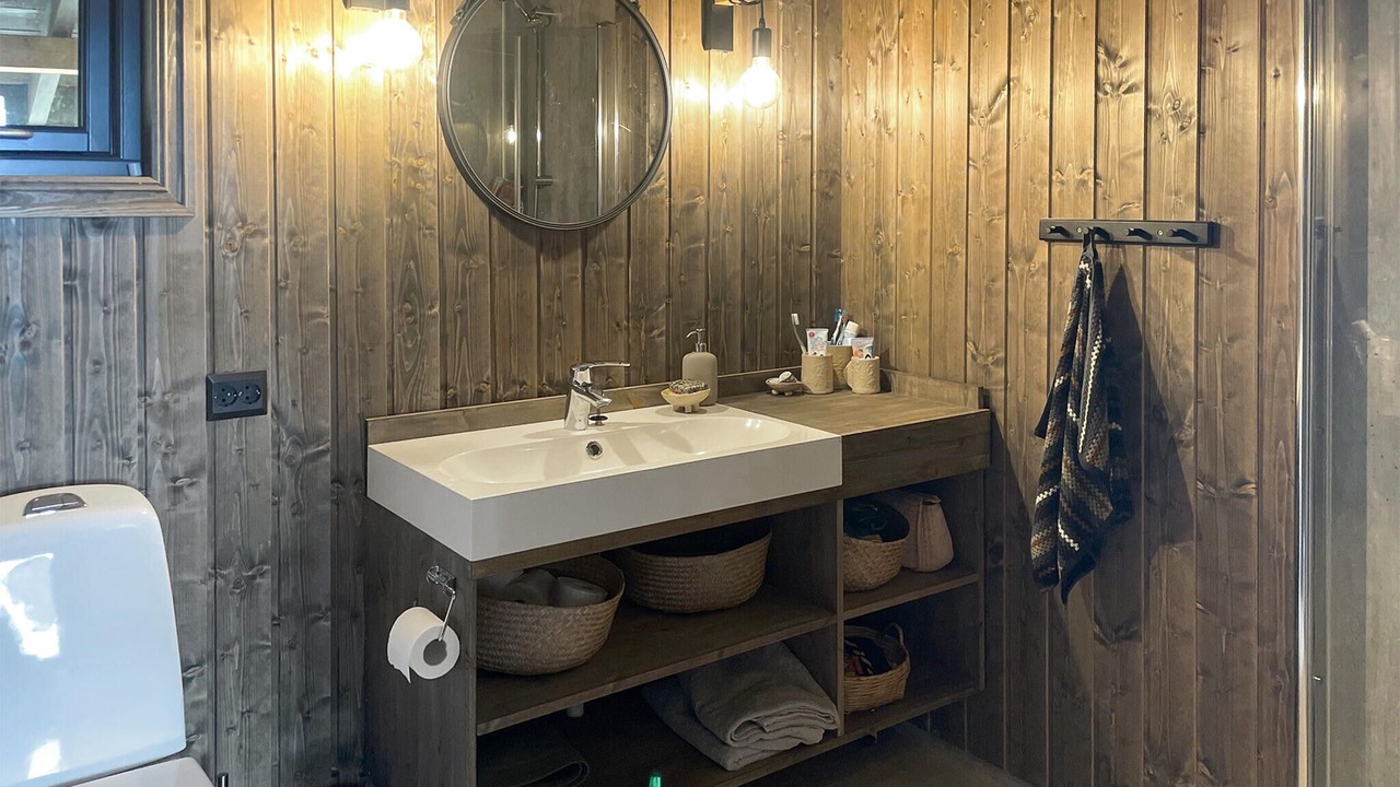 Photo of Bathroom in Aseral