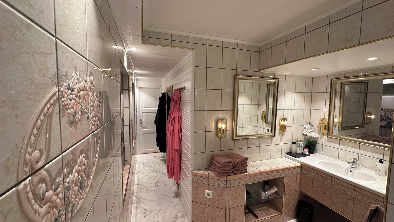 Photo of Bathroom in Sande