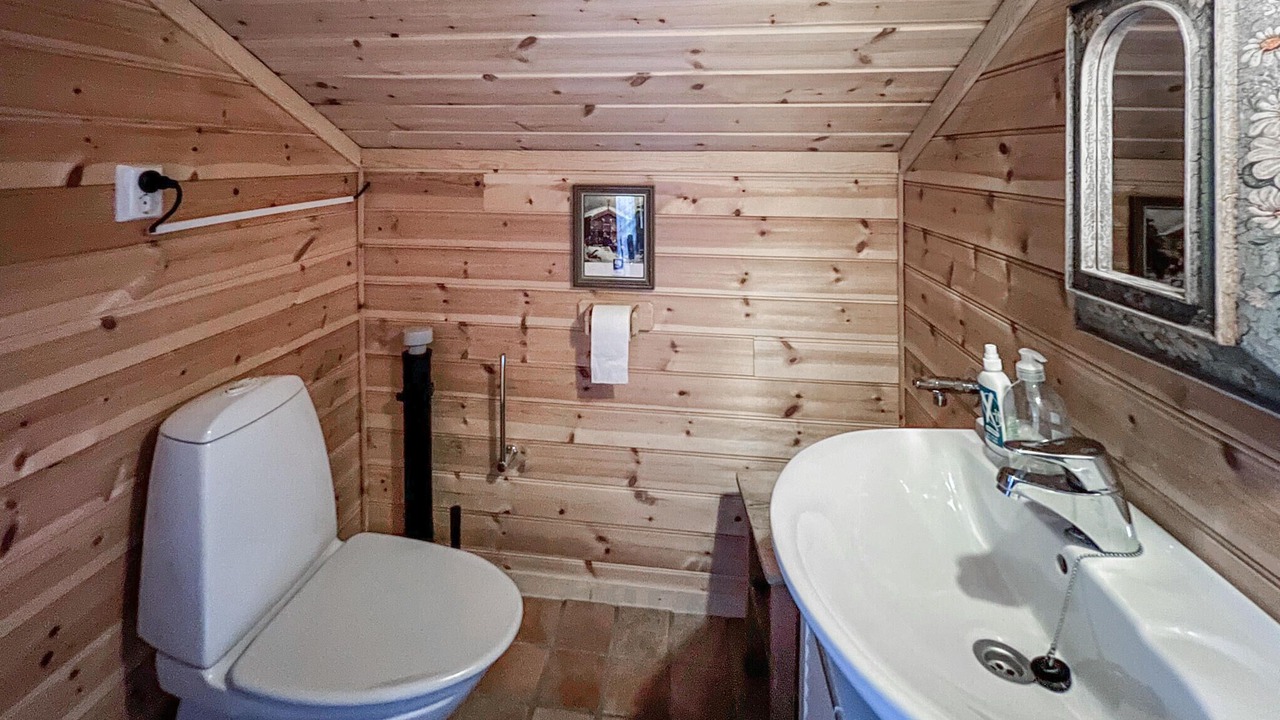 Photo of Bathroom in yer