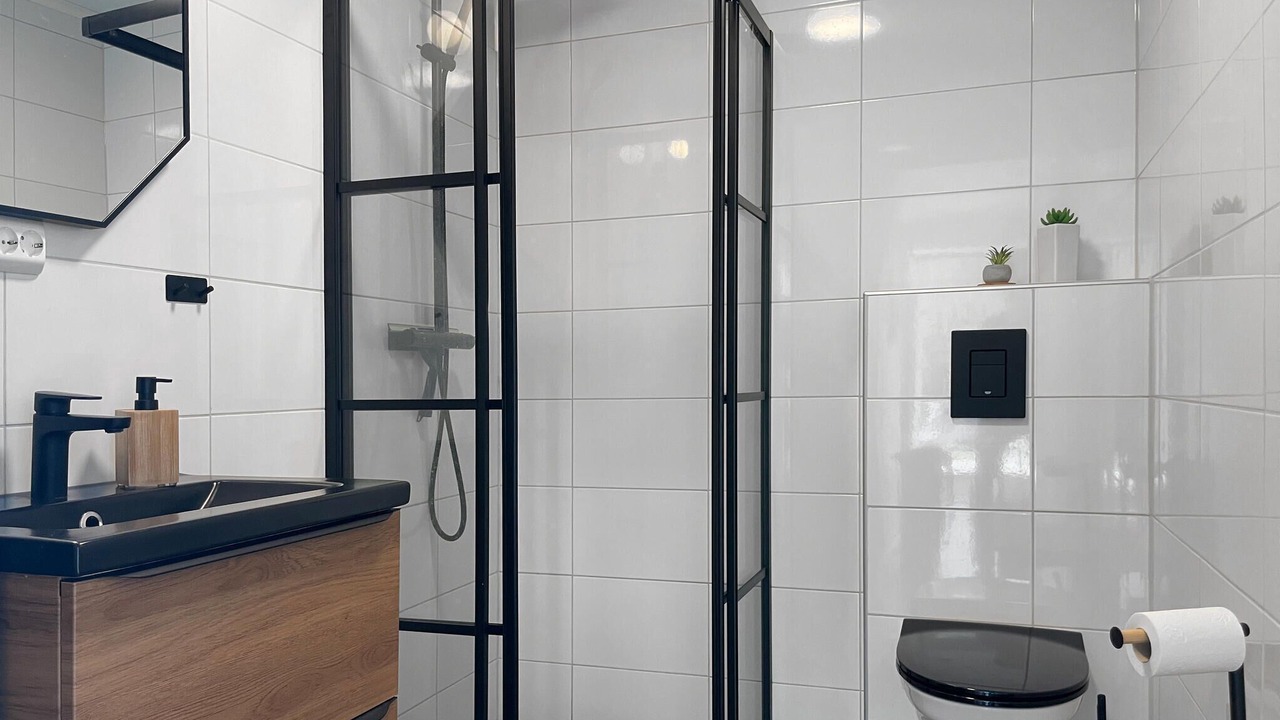 Photo of Bathroom in Arjang