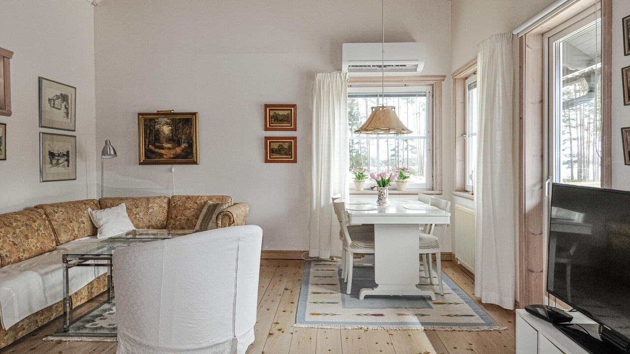 Photo of Bedroom in Hammaro