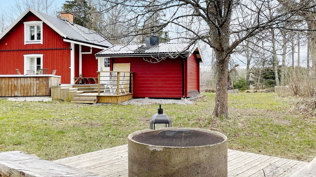 Photo of Outdoor in Bro