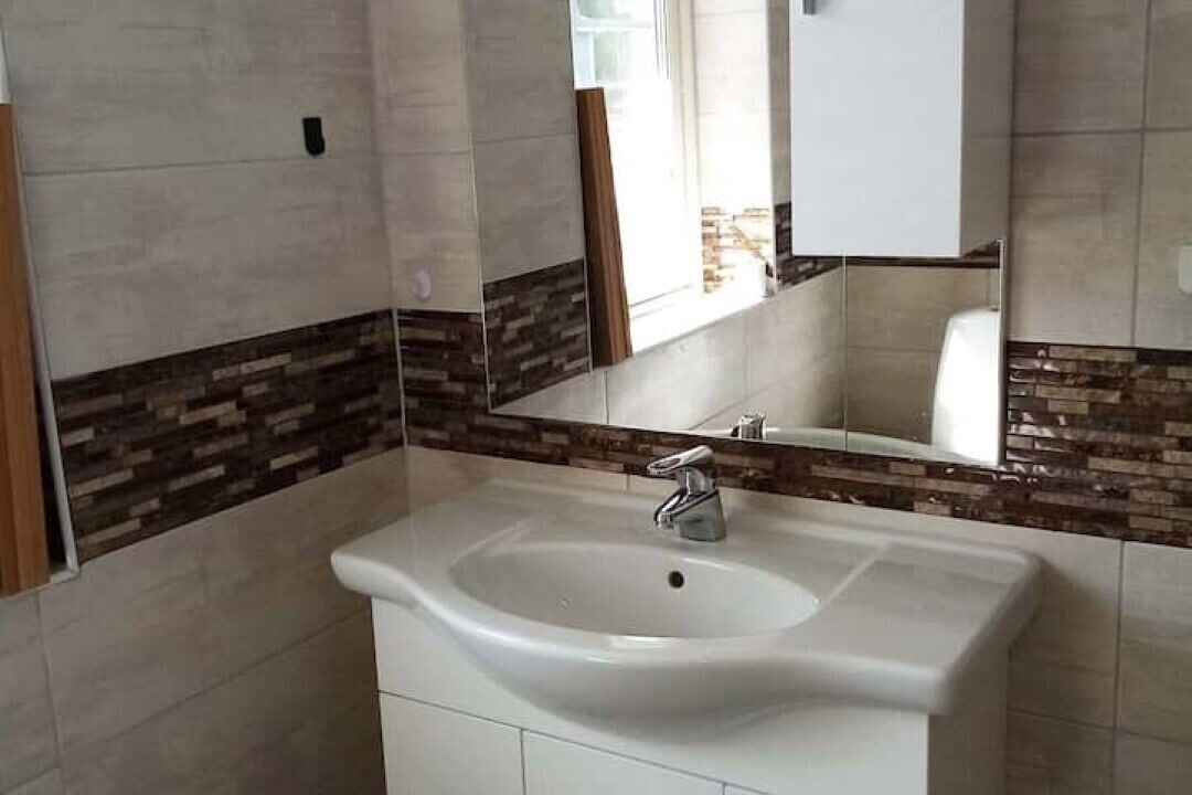 Photo of Bathroom in Save