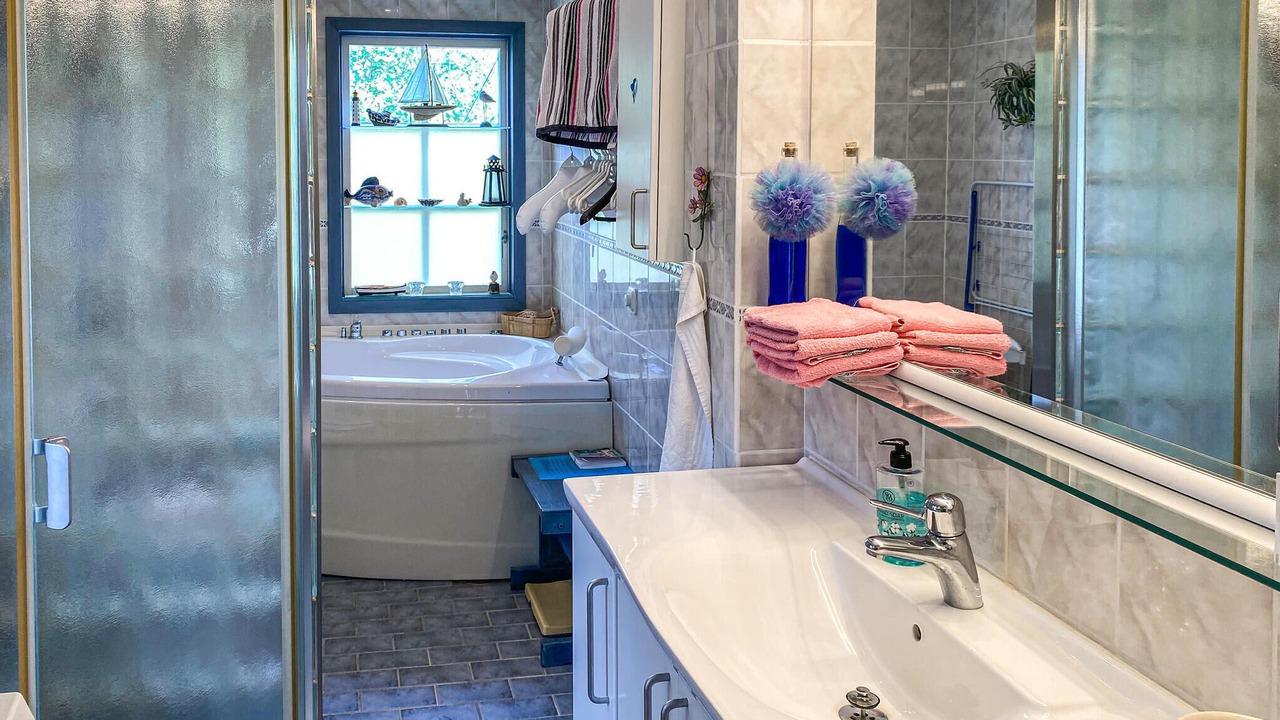 Photo of Bathroom in Gamleby