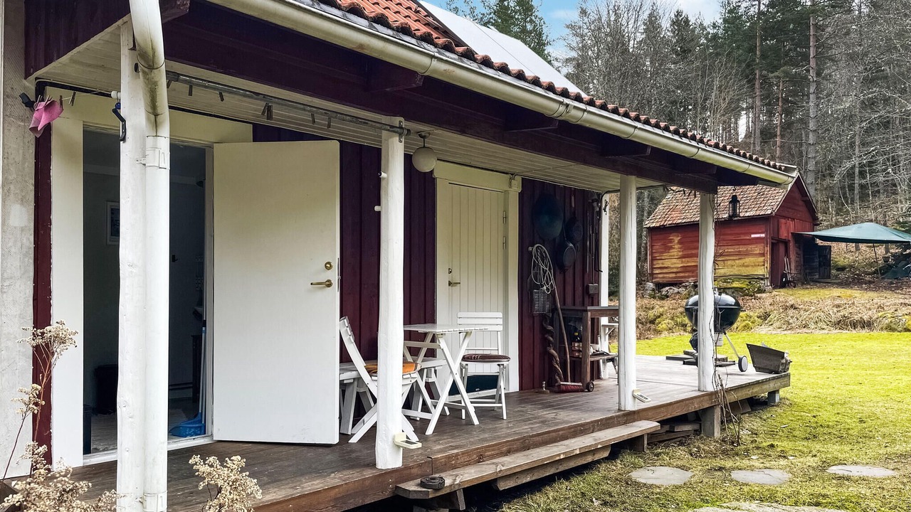 Photo of Others in Overum