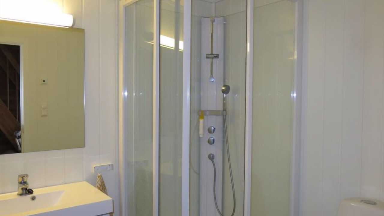 Photo of Bathroom in Aseral