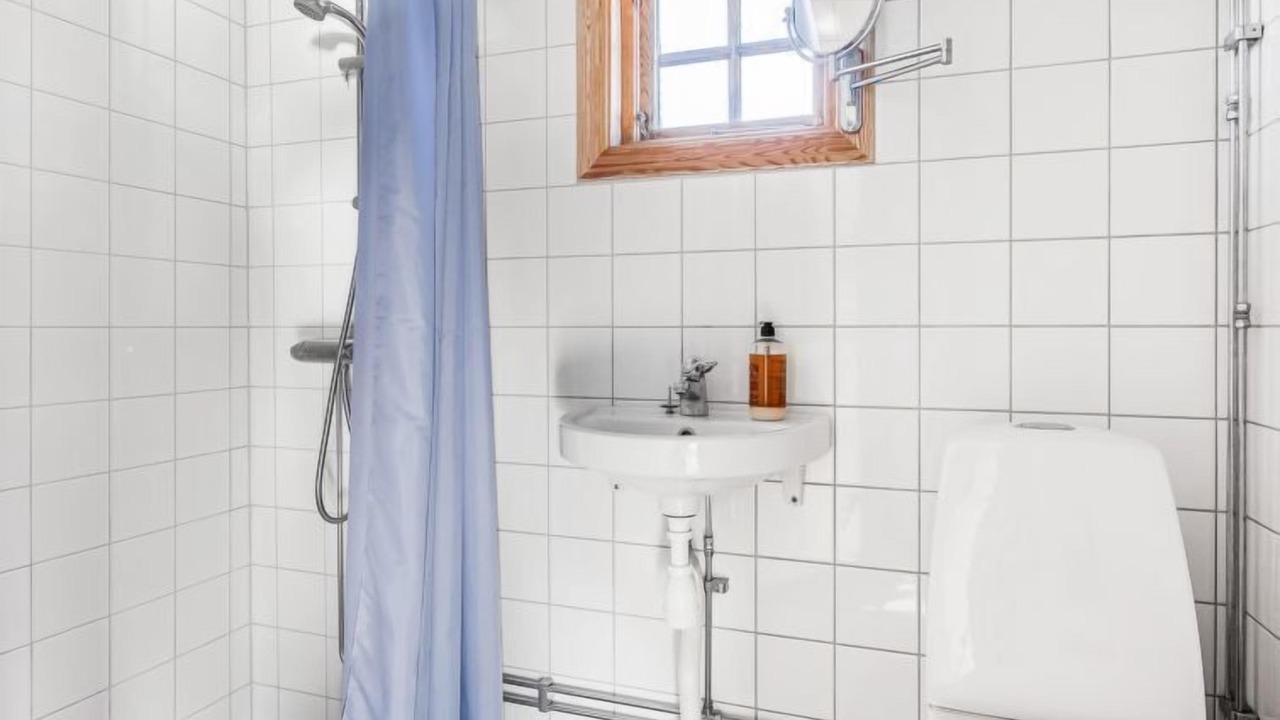 Photo of Bathroom in Sjuhalla