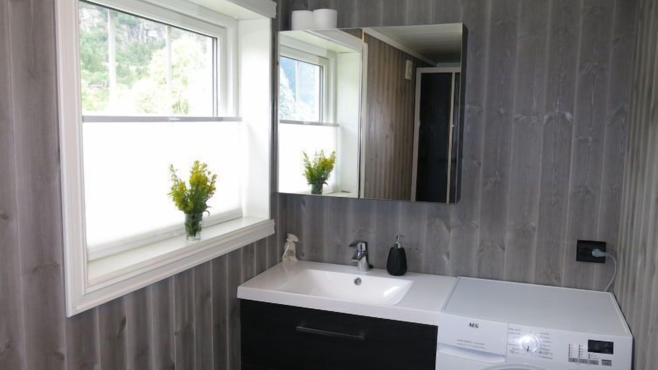 Photo of Bathroom in Aseral