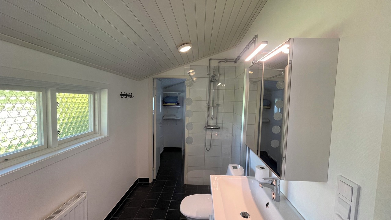 Photo of Bathroom in Tibro