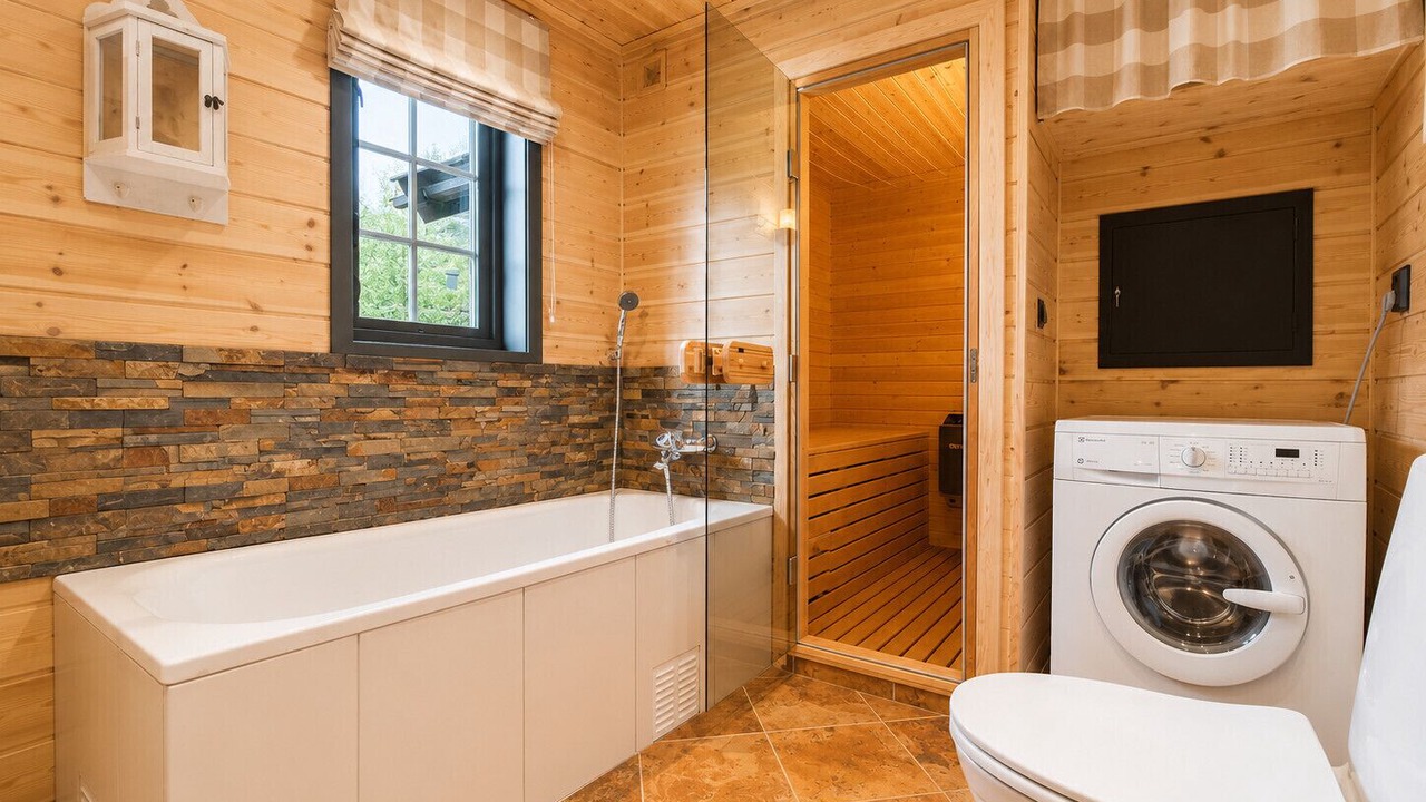 Photo of Bathroom in Hol Municipality