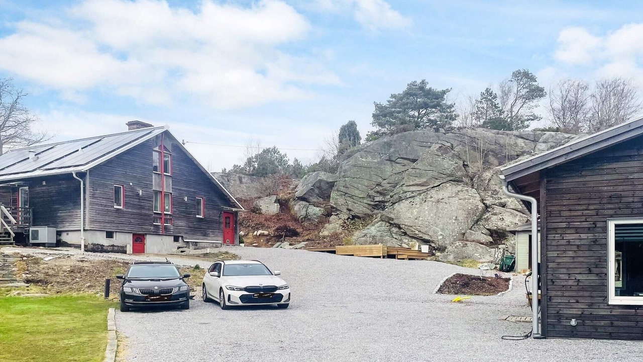 Photo of Outdoor in Kode