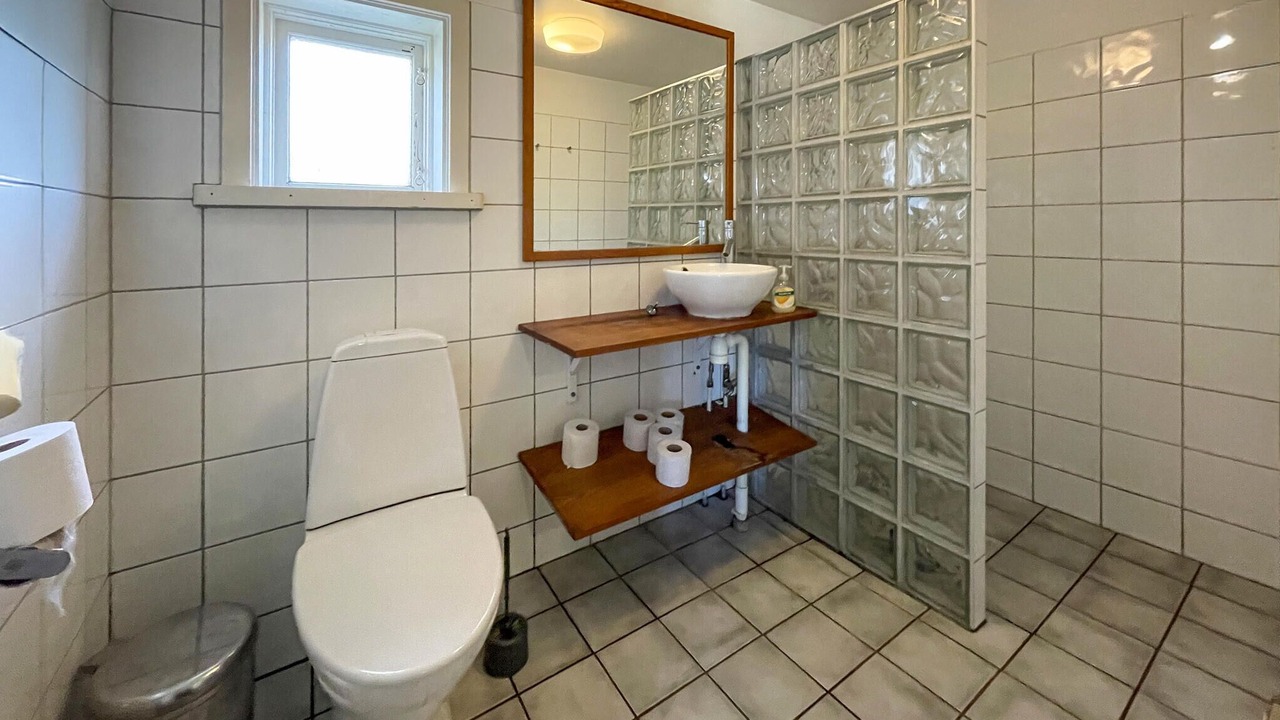 Photo of Bathroom in Huarod