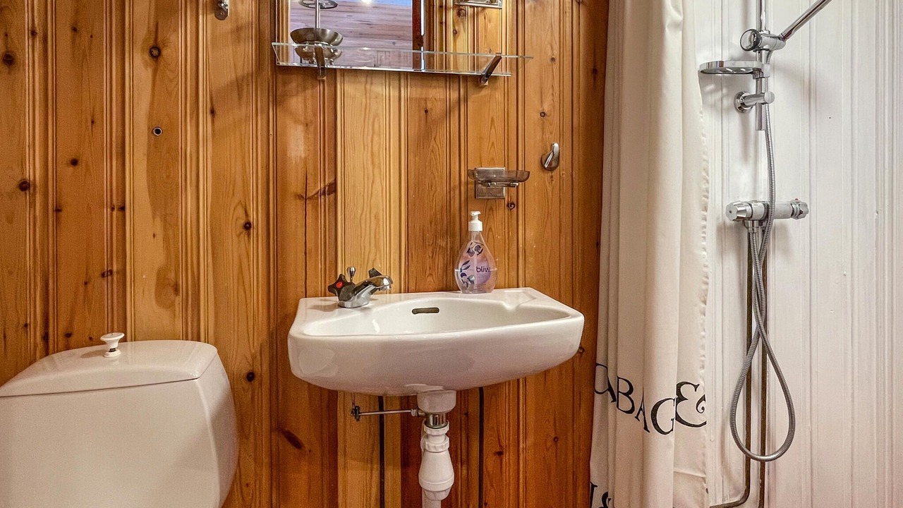 Photo of Bathroom in Mora