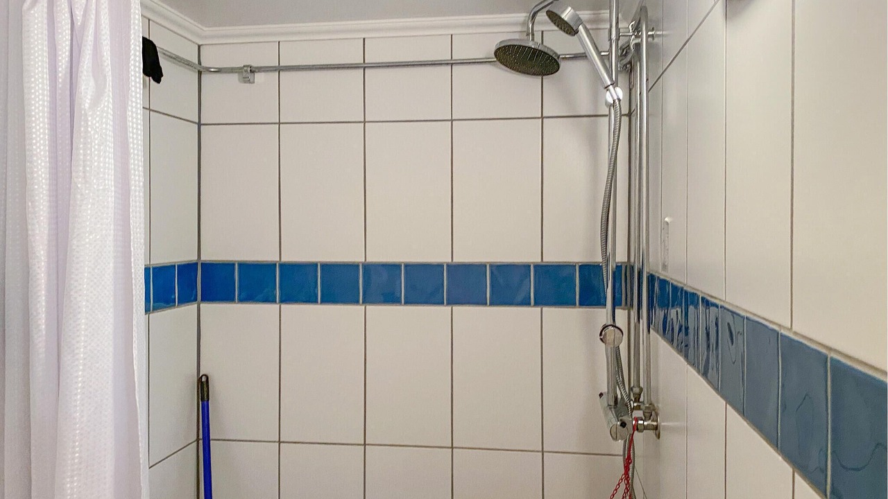 Photo of Bathroom in Odeshog