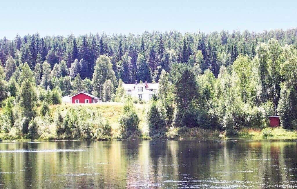 Photo of Others in Holjes
