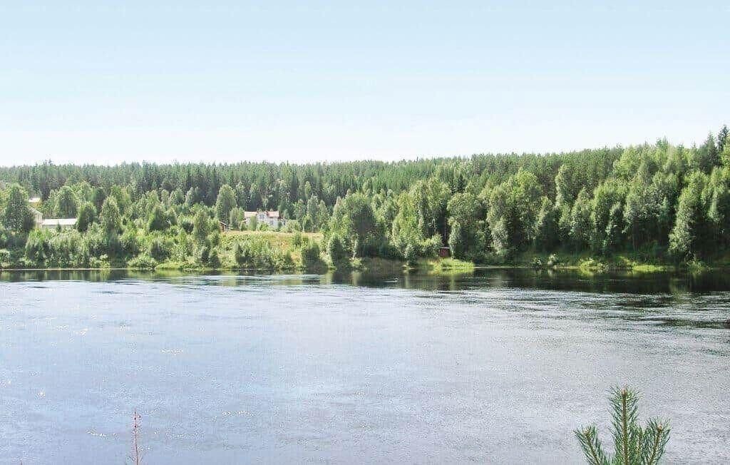 Photo of Others in Holjes