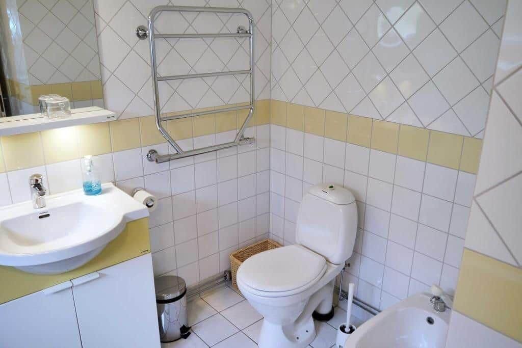Photo of Bathroom in Nyhamnslage