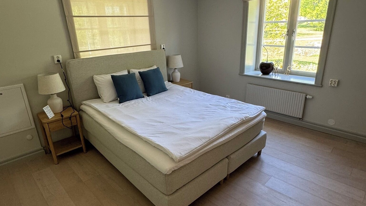 Photo of Bedroom in Bro