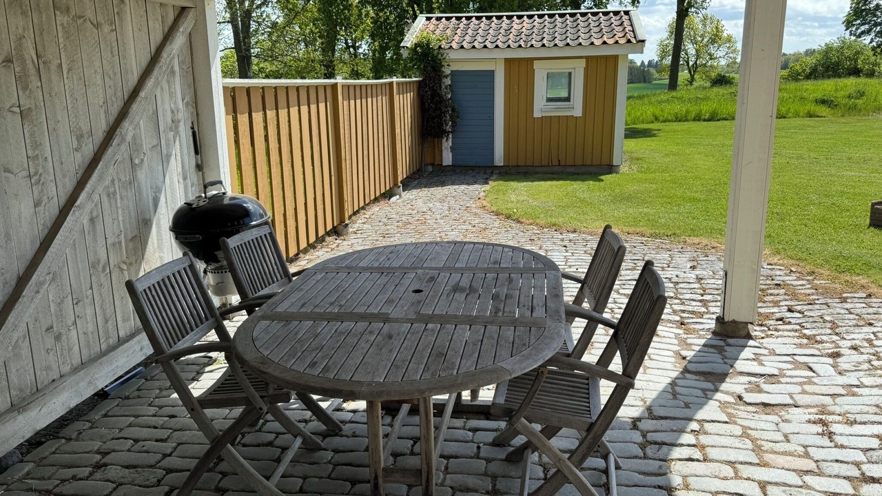 Photo of Outdoor in Bro