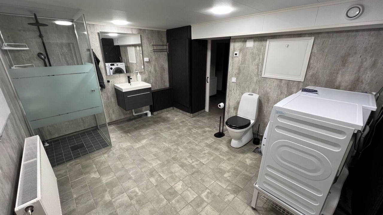 Photo of Bathroom in Overum