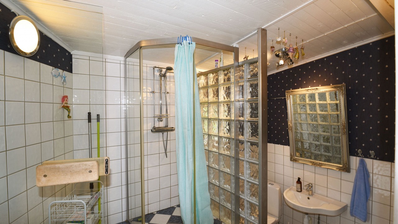Photo of Bathroom in Tanum O