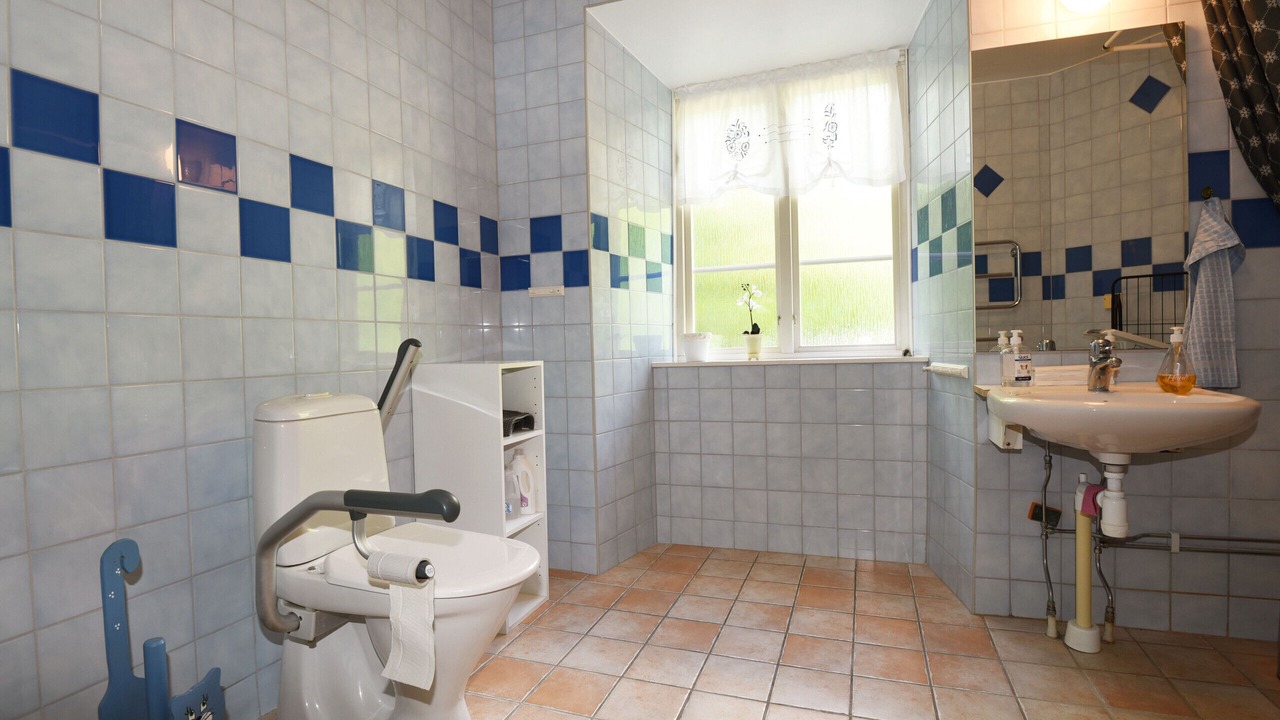 Photo of Bathroom in Slite