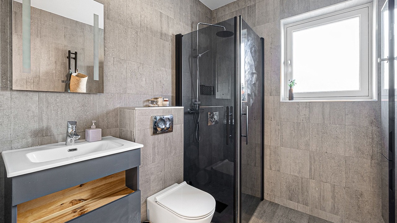 Photo of Bathroom in Vega
