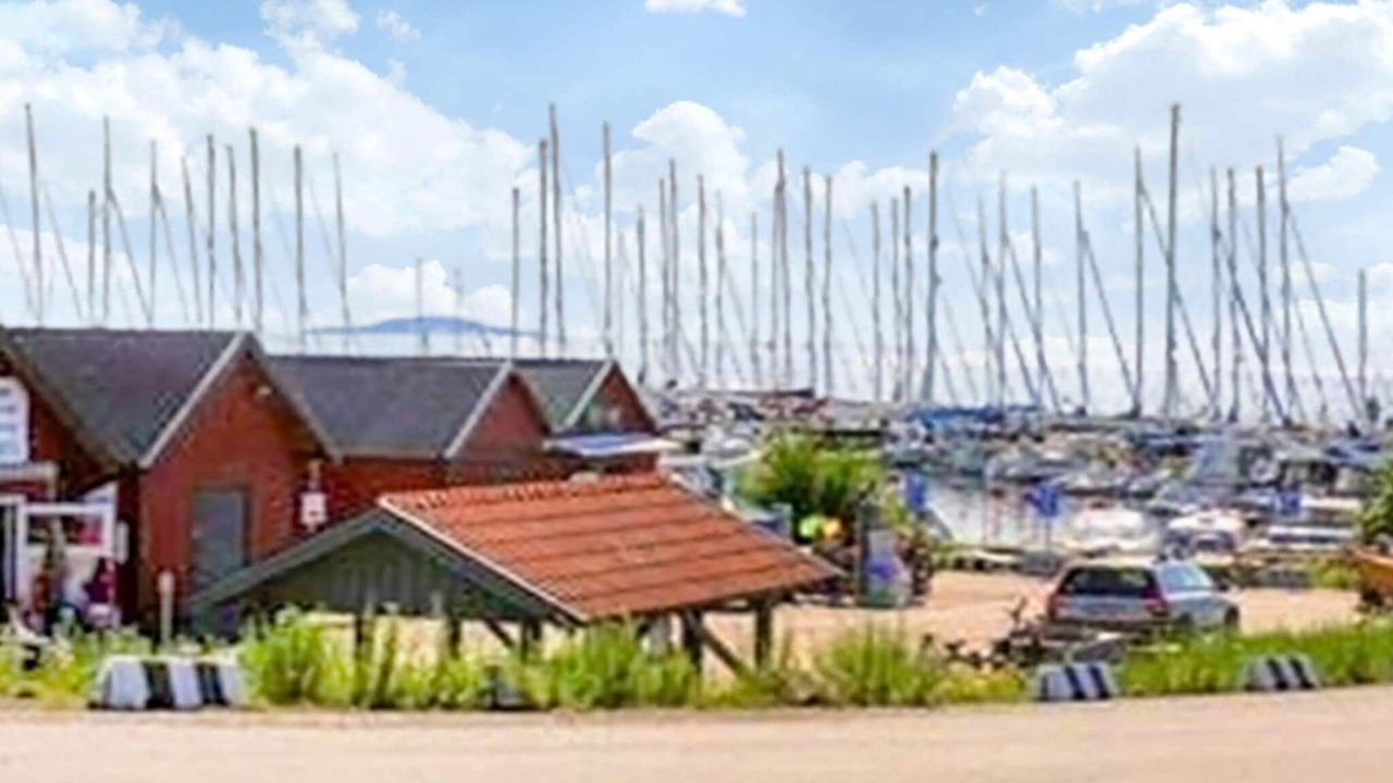 Photo of Others in Byxelkrok