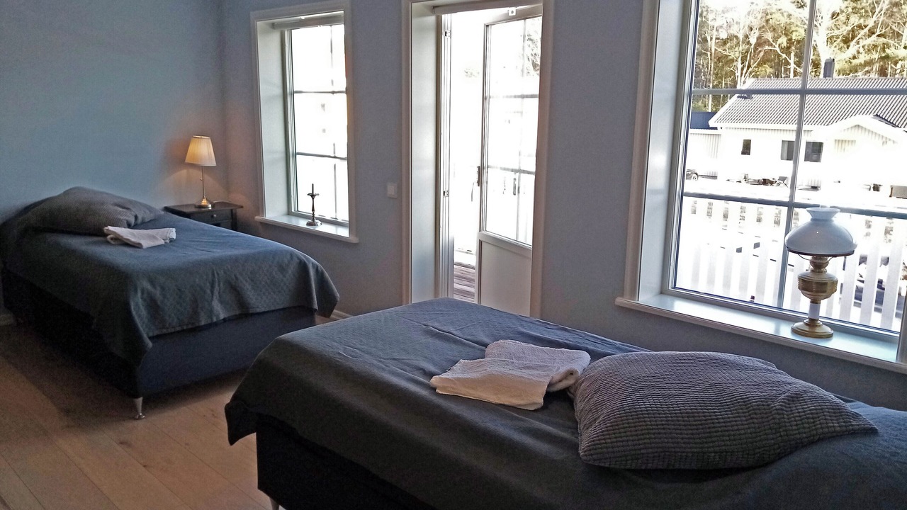 Photo of Bedroom in Save