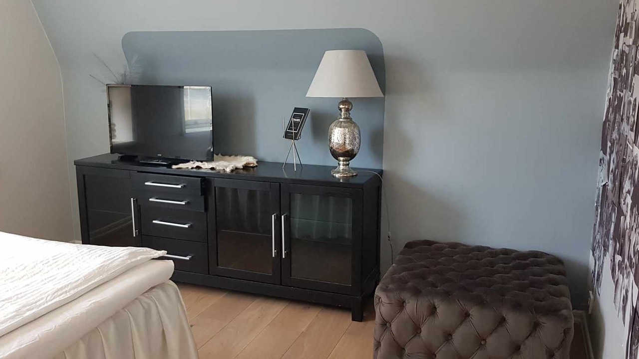Photo of Bedroom in Save