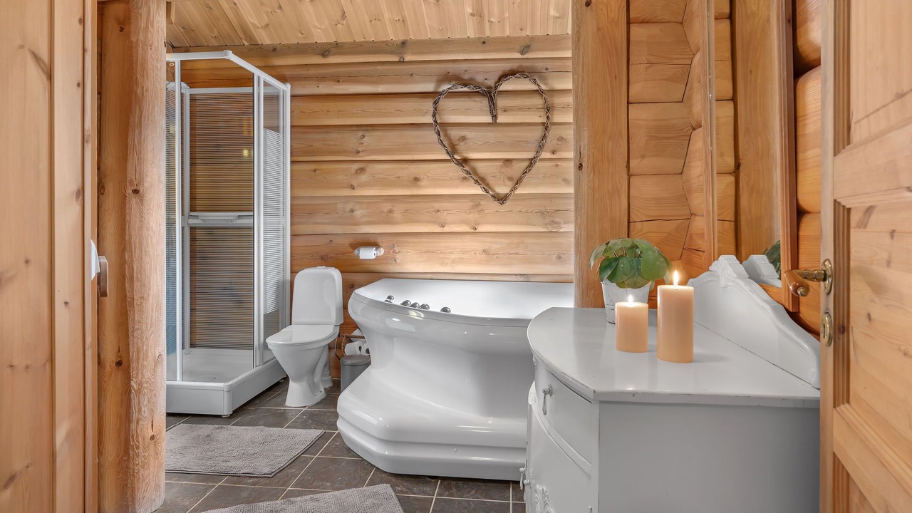Photo of Bathroom in Aseral